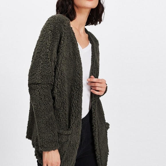 π₯π 5/$20 π πHOST PICKπFaux Fur Cozy Teddy - Picture 3 of 4